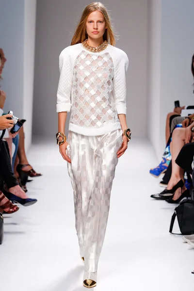 Look 43